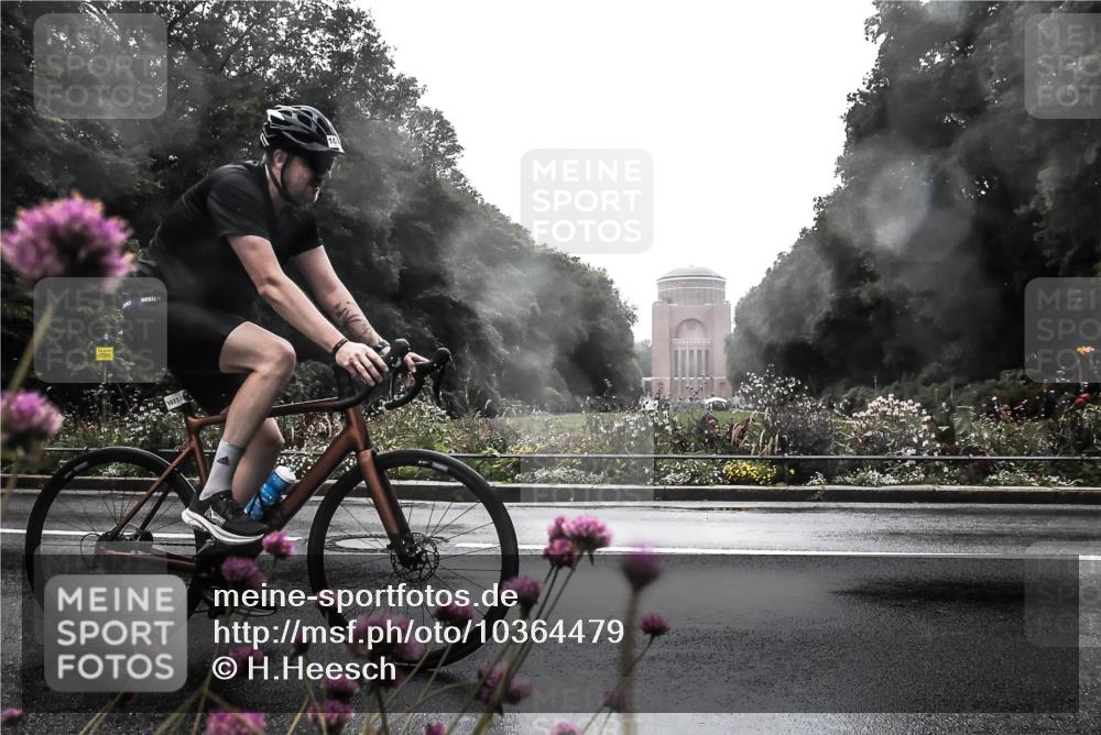 13.09.2026 - Stadtparktriathlon H.Heesch http://msf.ph/oto/10364479 13.09.2026 12:36:01 Radfahren 1033 meine-sportfotos.de