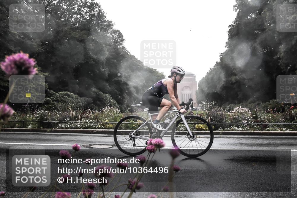 13.09.2026 - Stadtparktriathlon H.Heesch http://msf.ph/oto/10364496 13.09.2026 12:36:11 Radfahren 1102, 1148, 1162 meine-sportfotos.de