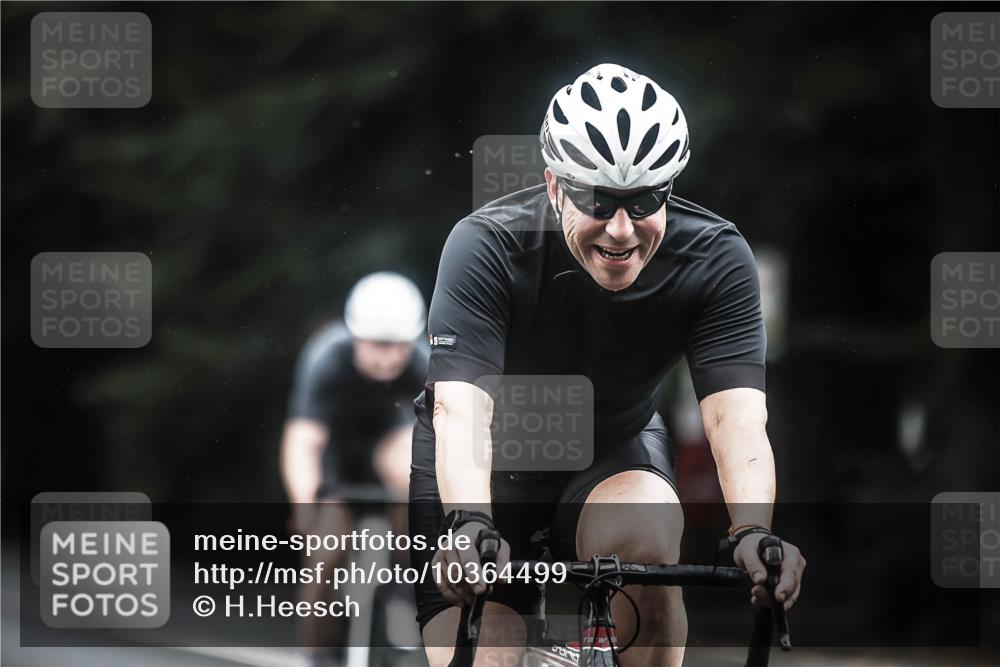 13.09.2026 - Stadtparktriathlon H.Heesch http://msf.ph/oto/10364499 13.09.2026 13:12:42 Radfahren 1218, 1268, 1333, 1346 meine-sportfotos.de