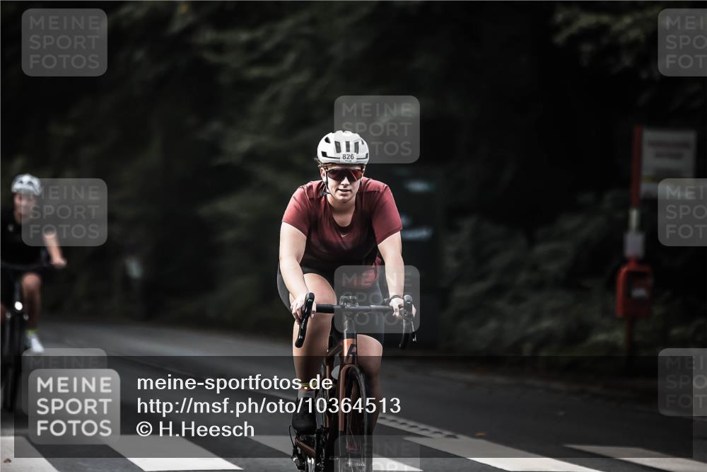 13.09.2026 - Stadtparktriathlon H.Heesch http://msf.ph/oto/10364513 13.09.2026 11:21:22 Radfahren 519, 644, 653, 737, 740, 825, 826, 1800 meine-sportfotos.de
