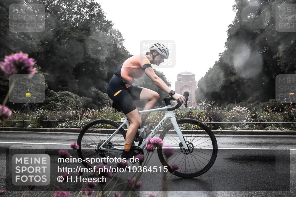 13.09.2026 - Stadtparktriathlon H.Heesch http://msf.ph/oto/10364515 13.09.2026 12:36:19 Radfahren 1134, 1157 meine-sportfotos.de