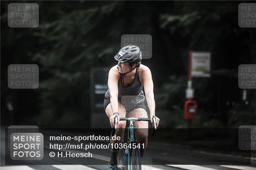 13.09.2026 - Stadtparktriathlon H.Heesch http://msf.ph/oto/10364541 13.09.2026 13:12:46 Radfahren 1218, 1268, 1284, 1297, 1346, 1352 meine-sportfotos.de