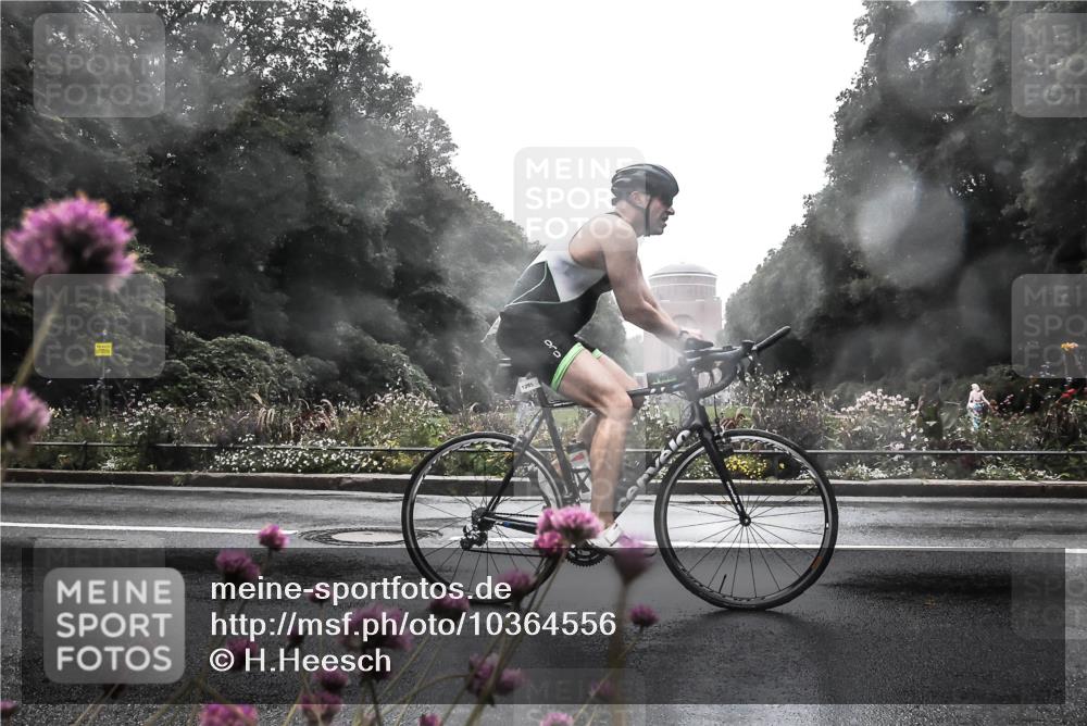 13.09.2026 - Stadtparktriathlon H.Heesch http://msf.ph/oto/10364556 13.09.2026 12:36:28 Radfahren 1004, 1056, 1295 meine-sportfotos.de