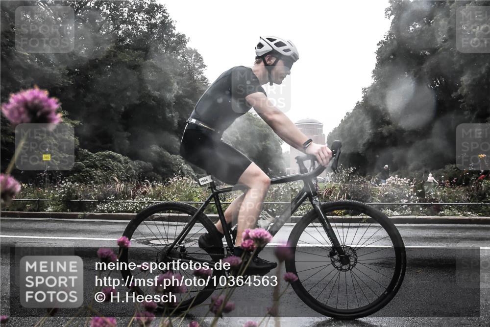 13.09.2026 - Stadtparktriathlon H.Heesch http://msf.ph/oto/10364563 13.09.2026 12:36:29 Radfahren 1004, 1056, 1295 meine-sportfotos.de