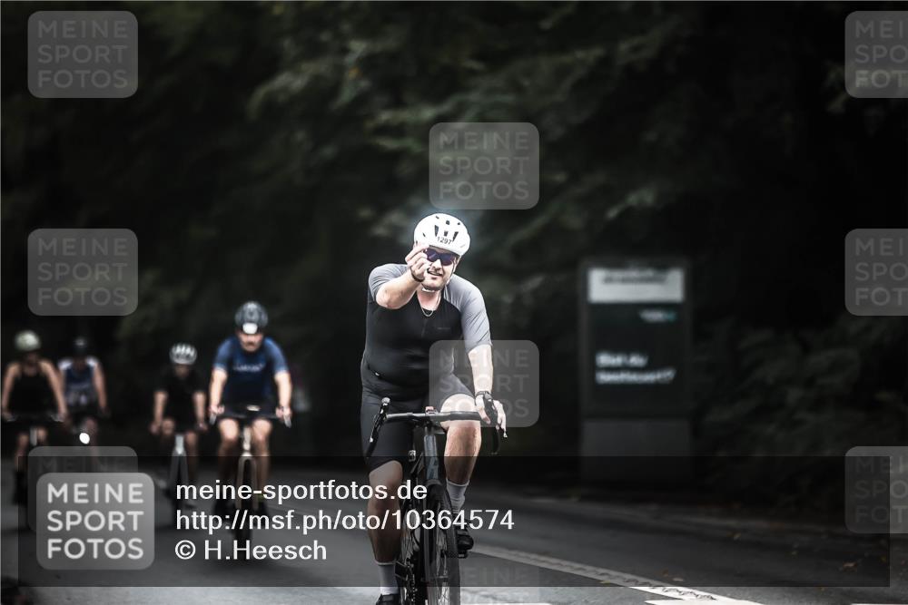 13.09.2026 - Stadtparktriathlon H.Heesch http://msf.ph/oto/10364574 13.09.2026 13:12:49 Radfahren 1225, 1226, 1284, 1297, 1346, 1352 meine-sportfotos.de