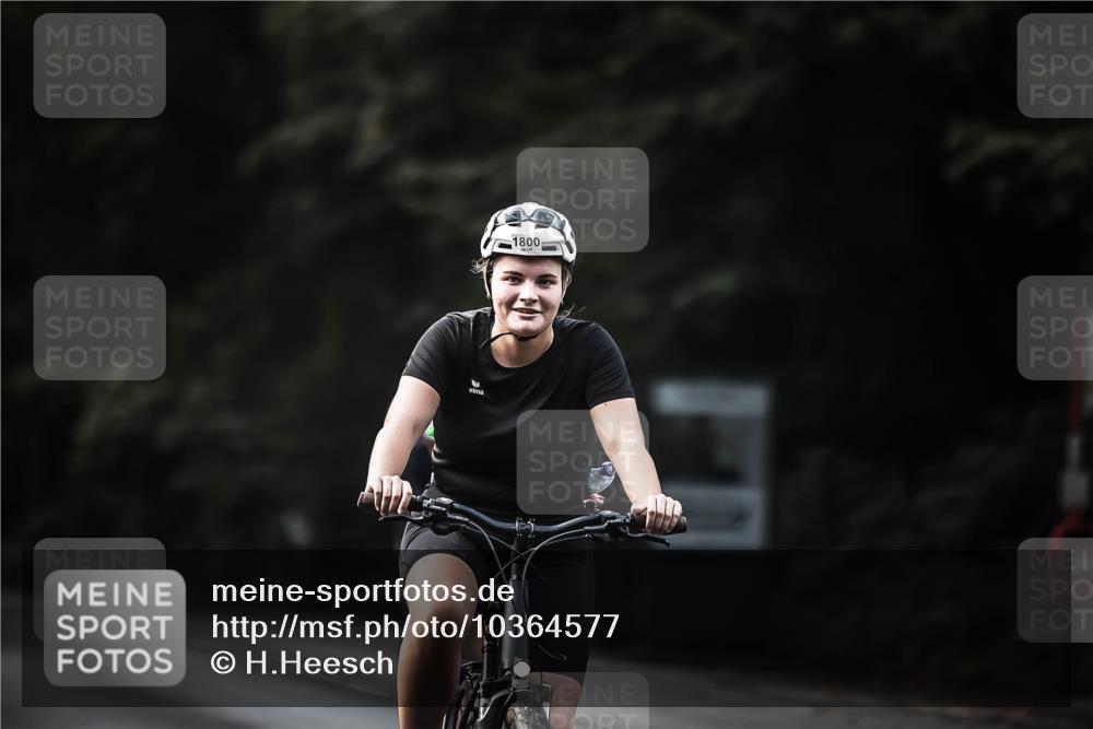 13.09.2026 - Stadtparktriathlon H.Heesch http://msf.ph/oto/10364577 13.09.2026 11:21:24 Radfahren 519, 644, 653, 737, 740, 825, 826, 1800 meine-sportfotos.de