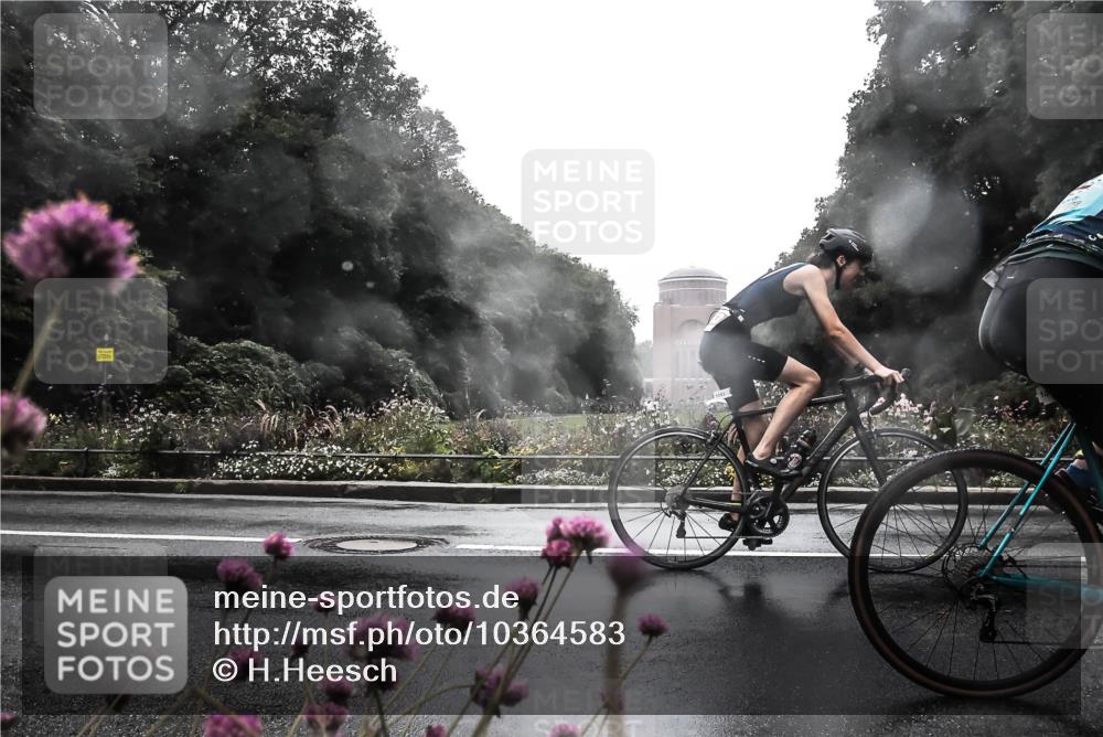 13.09.2026 - Stadtparktriathlon H.Heesch http://msf.ph/oto/10364583 13.09.2026 12:36:35 Radfahren 1083, 1146, 1153 meine-sportfotos.de