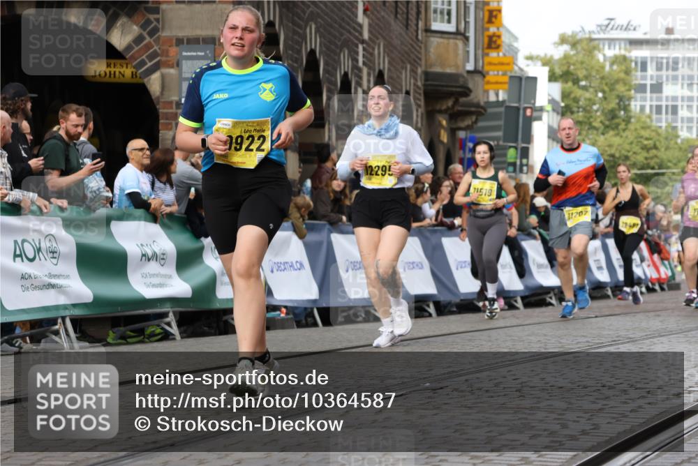 13.09.2026 - 21. swb-Marathon Bremen Strokosch-Dieckow http://msf.ph/oto/10364587 13.09.2026 10:59:37 Ziel 10377, 10415, 10492, 10668, 10922, 11086, 11125, 11301, 11302, 11500, 11873, 11913, 12118, 12200, 12267, 12537, 12541, 10236, 10355, 10669, 10691, 10928, 10929, 11054, 11056, 11089, 11194, 11419, 11501, 11803, 11904, 12138, 12242, 12243, 12388, 12480 meine-sportfotos.de