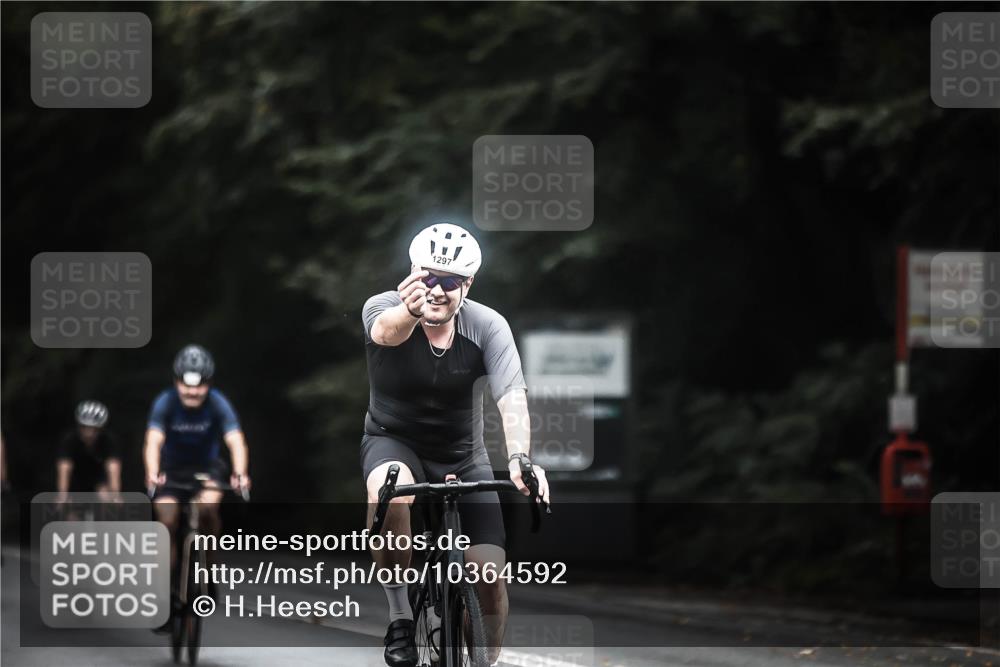 13.09.2026 - Stadtparktriathlon H.Heesch http://msf.ph/oto/10364592 13.09.2026 13:12:49 Radfahren 1225, 1226, 1284, 1297, 1346, 1352 meine-sportfotos.de