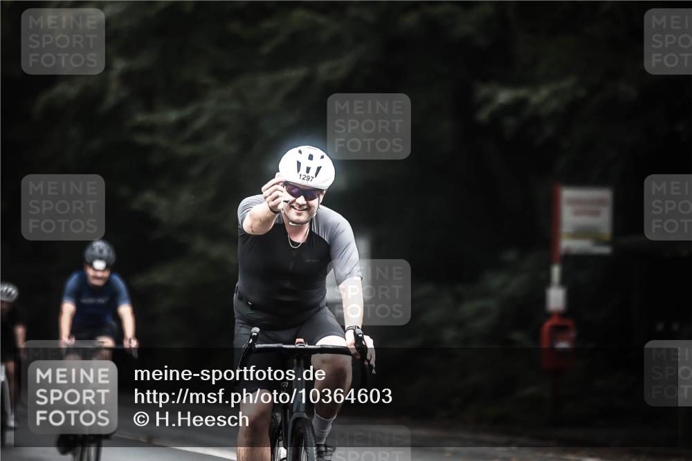 13.09.2026 - Stadtparktriathlon H.Heesch http://msf.ph/oto/10364603 13.09.2026 13:12:50 Radfahren 1225, 1226, 1284, 1297, 1346, 1352 meine-sportfotos.de