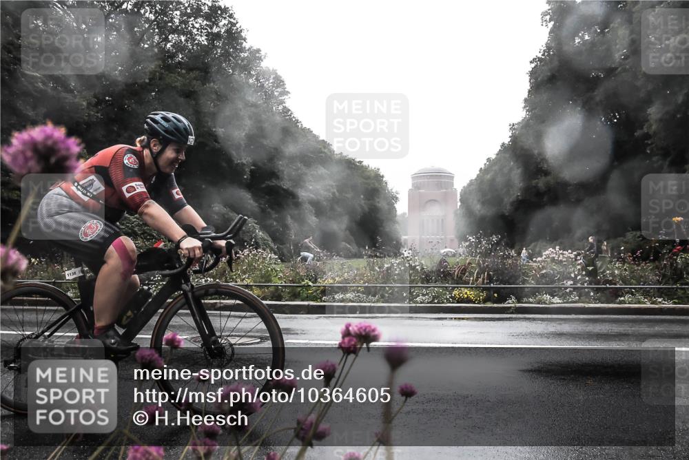 13.09.2026 - Stadtparktriathlon H.Heesch http://msf.ph/oto/10364605 13.09.2026 12:36:50 Radfahren 1081, 1138 meine-sportfotos.de