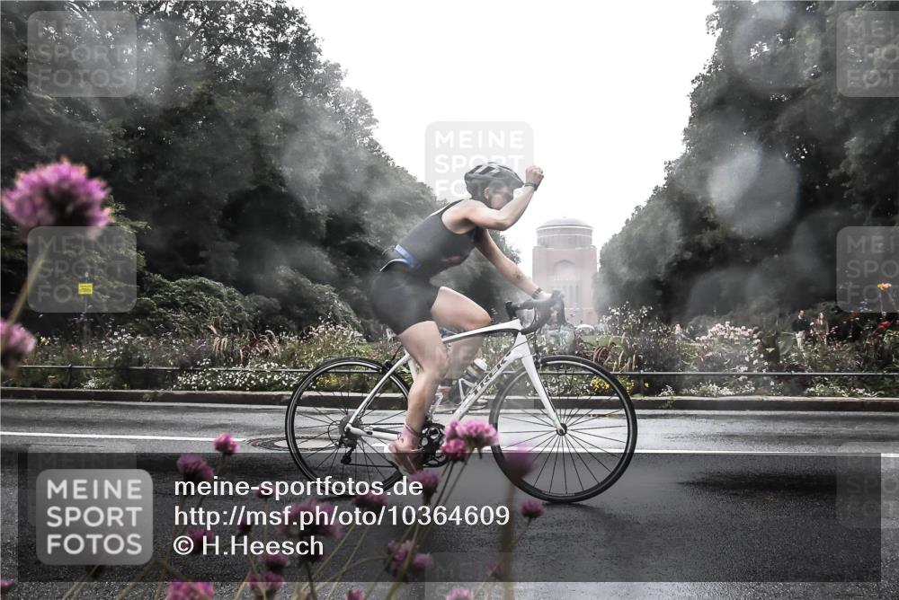 13.09.2026 - Stadtparktriathlon H.Heesch http://msf.ph/oto/10364609 13.09.2026 12:36:53 Radfahren 1081, 1138 meine-sportfotos.de