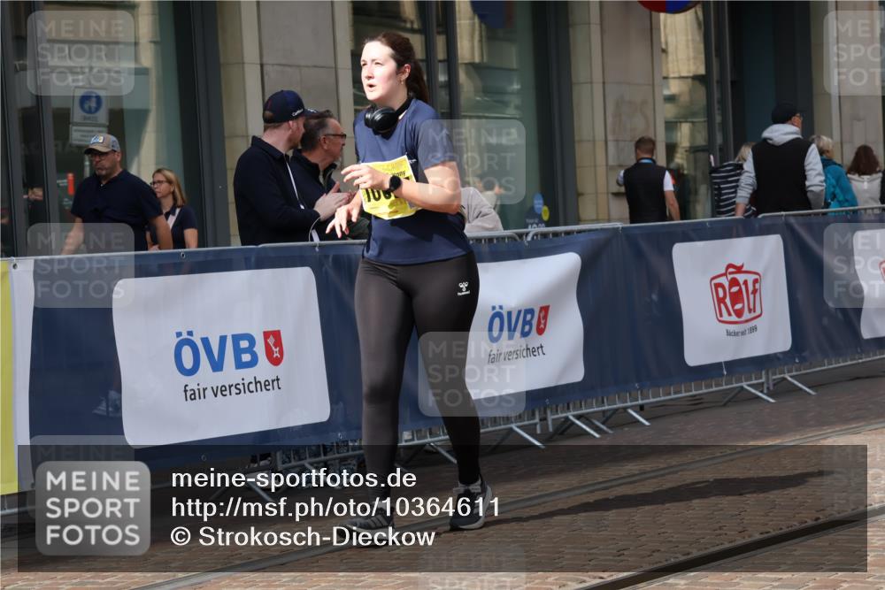 13.09.2026 - 21. swb-Marathon Bremen Strokosch-Dieckow http://msf.ph/oto/10364611 13.09.2026 11:27:14 Ziel 10440, 10627, 10789, 11031, 11254, 11851, 12377, 12408 meine-sportfotos.de