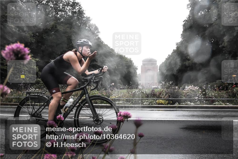 13.09.2026 - Stadtparktriathlon H.Heesch http://msf.ph/oto/10364620 13.09.2026 12:37:03 Radfahren 979, 1015, 1088, 1121 meine-sportfotos.de