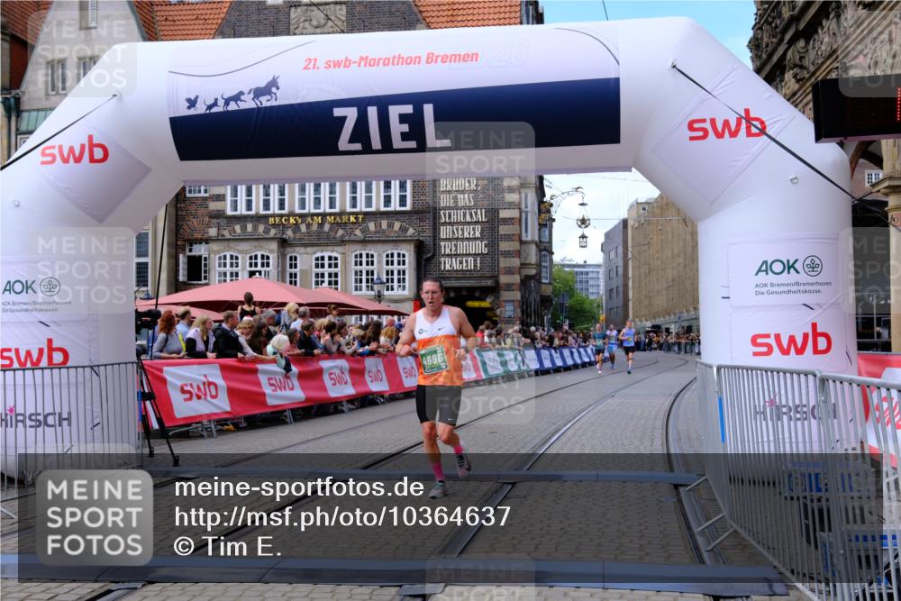 13.09.2026 - 21. swb-Marathon Bremen Tim E. http://msf.ph/oto/10364637 13.09.2026 13:02:09 Ziel 1614, 4696, 4739, 5601, 7950, 9137, 9233 meine-sportfotos.de