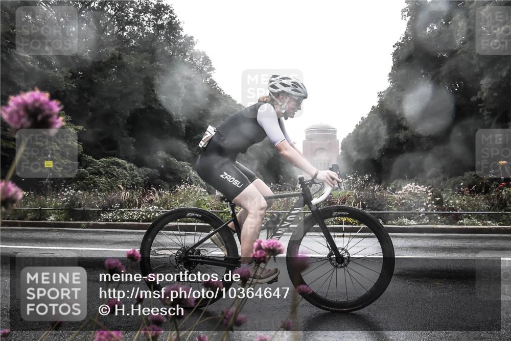 13.09.2026 - Stadtparktriathlon H.Heesch http://msf.ph/oto/10364647 13.09.2026 12:37:08 Radfahren 979, 1015, 1087, 1088, 1120, 1137 meine-sportfotos.de