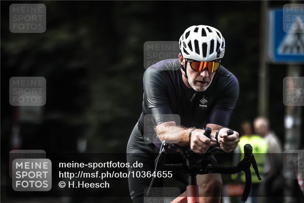 13.09.2026 - Stadtparktriathlon H.Heesch http://msf.ph/oto/10364655 13.09.2026 11:21:27 Radfahren 636, 653, 674, 826, 1800 meine-sportfotos.de
