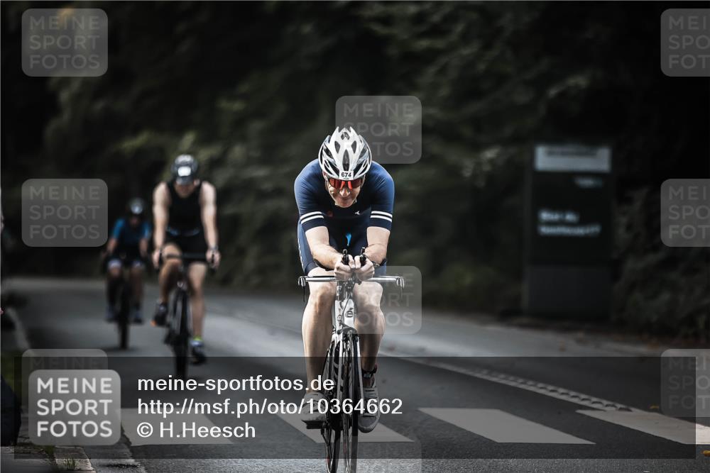 13.09.2026 - Stadtparktriathlon H.Heesch http://msf.ph/oto/10364662 13.09.2026 11:21:31 Radfahren 636, 653, 674, 757 meine-sportfotos.de