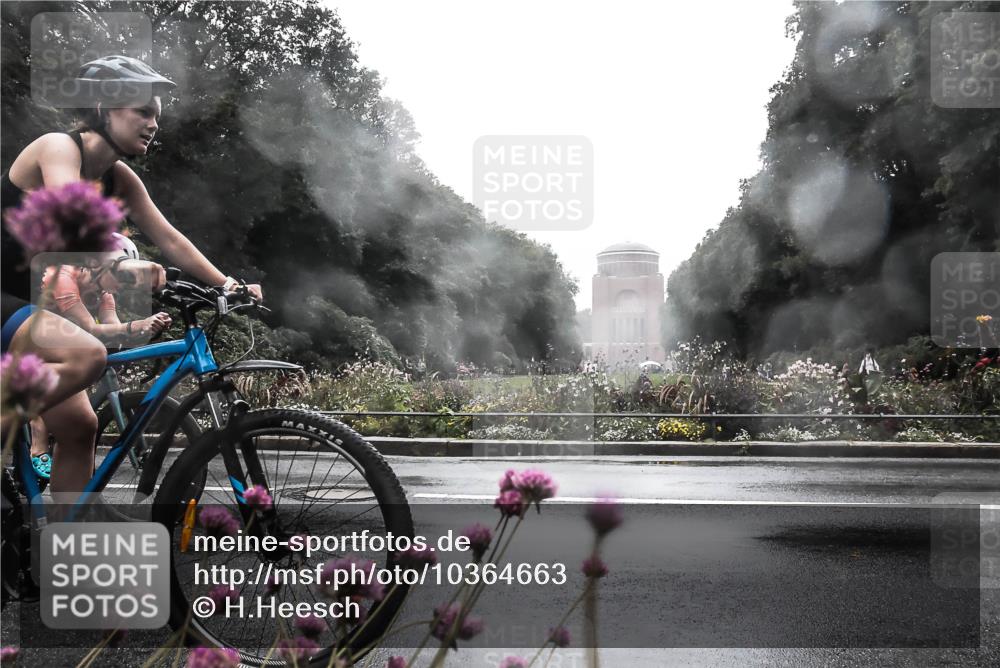 13.09.2026 - Stadtparktriathlon H.Heesch http://msf.ph/oto/10364663 13.09.2026 12:37:16 Radfahren 953, 1158, 1233, 1247, 1302 meine-sportfotos.de