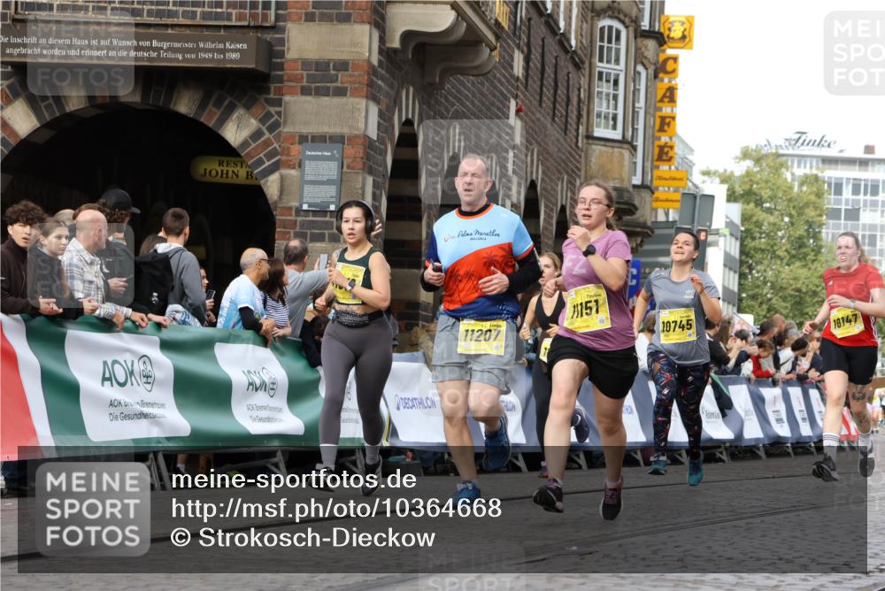 13.09.2026 - 21. swb-Marathon Bremen Strokosch-Dieckow http://msf.ph/oto/10364668 13.09.2026 10:59:39 Ziel 10377, 10492, 10668, 10922, 11086, 11125, 11301, 11302, 11500, 11873, 12118, 12200, 12267, 12295, 12537, 12541, 10236, 10355, 10669, 10691, 10928, 10929, 11054, 11056, 11089, 11194, 11419, 11427, 11501, 11637, 11803, 11904, 12138, 12242, 12243, 12388, 12480 meine-sportfotos.de