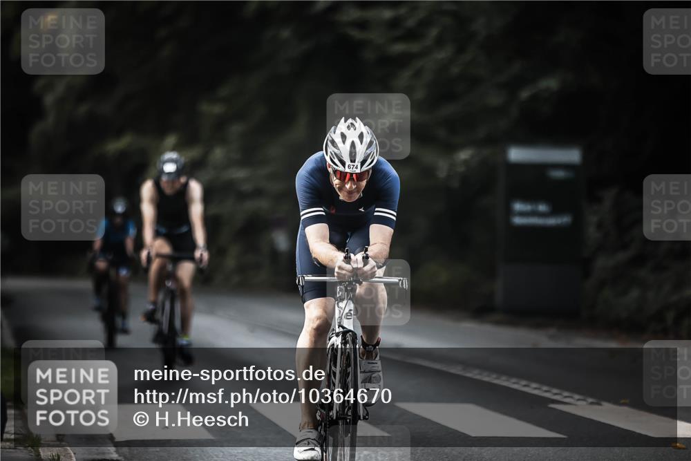 13.09.2026 - Stadtparktriathlon H.Heesch http://msf.ph/oto/10364670 13.09.2026 11:21:31 Radfahren 636, 653, 674, 757 meine-sportfotos.de