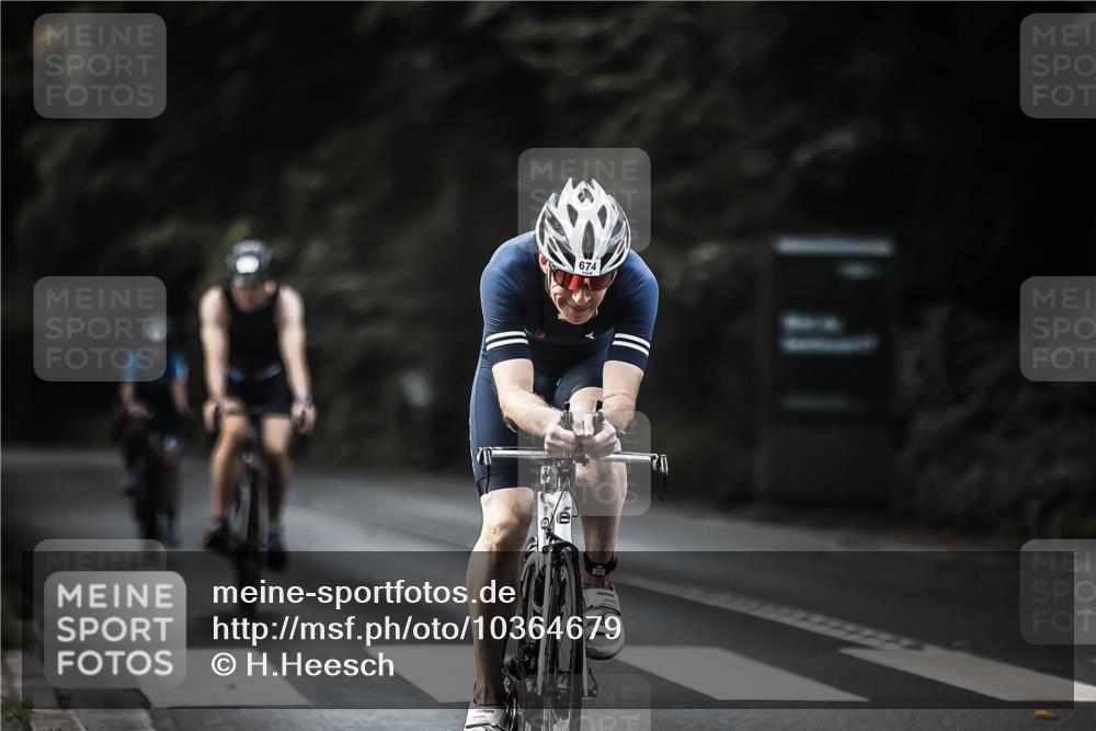 13.09.2026 - Stadtparktriathlon H.Heesch http://msf.ph/oto/10364679 13.09.2026 11:21:31 Radfahren 636, 653, 674, 757 meine-sportfotos.de