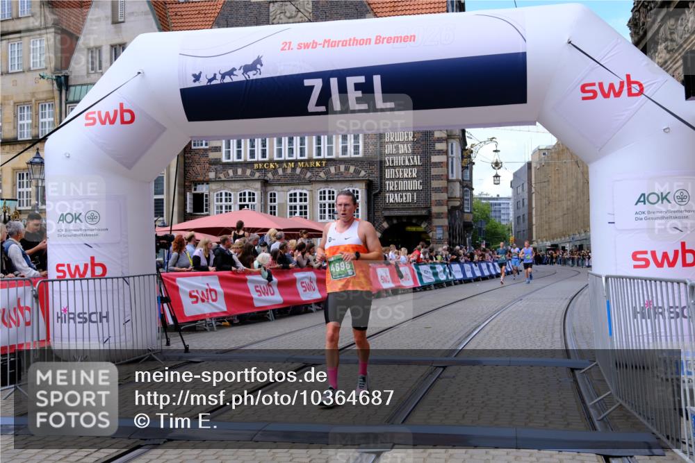 13.09.2026 - 21. swb-Marathon Bremen Tim E. http://msf.ph/oto/10364687 13.09.2026 13:02:10 Ziel 1614, 4696, 4739, 5601, 9137, 9233 meine-sportfotos.de