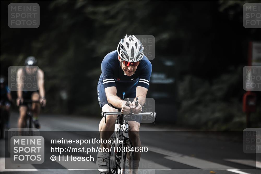 13.09.2026 - Stadtparktriathlon H.Heesch http://msf.ph/oto/10364690 13.09.2026 11:21:31 Radfahren 636, 653, 674, 757 meine-sportfotos.de