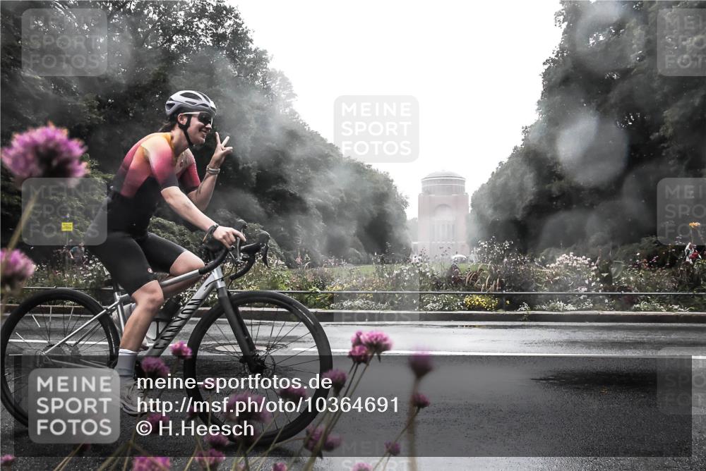 13.09.2026 - Stadtparktriathlon H.Heesch http://msf.ph/oto/10364691 13.09.2026 12:37:21 Radfahren 1098, 1233, 1269, 1274, 1285 meine-sportfotos.de