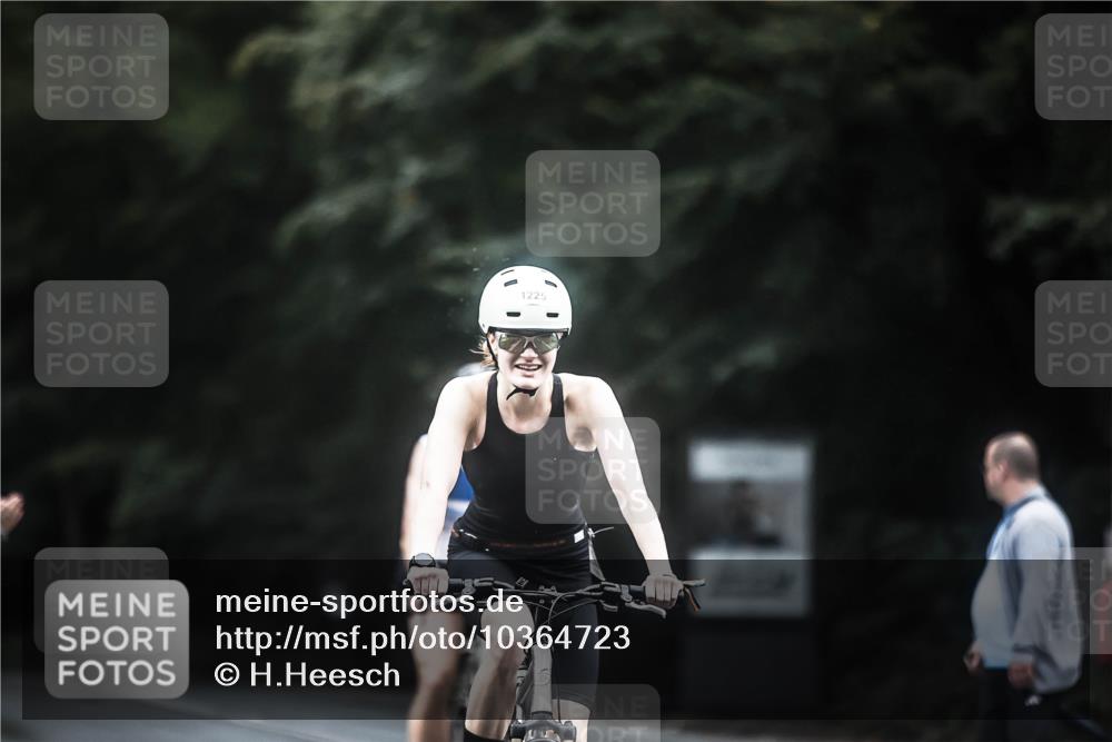 13.09.2026 - Stadtparktriathlon H.Heesch http://msf.ph/oto/10364723 13.09.2026 13:12:53 Radfahren 1225, 1226, 1284, 1297, 1352 meine-sportfotos.de