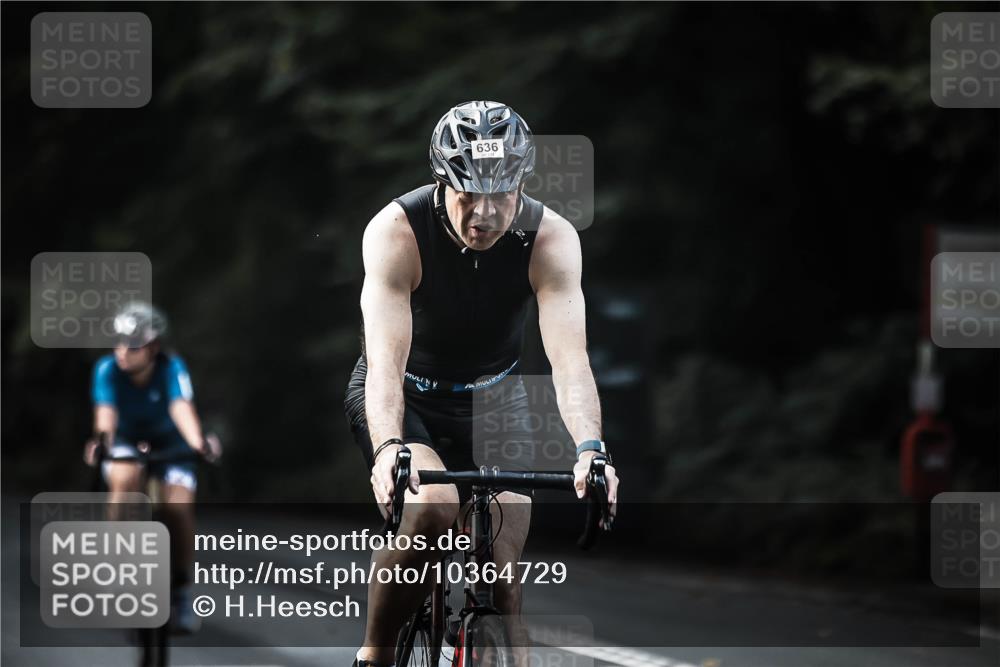 13.09.2026 - Stadtparktriathlon H.Heesch http://msf.ph/oto/10364729 13.09.2026 11:21:33 Radfahren 636, 674, 757 meine-sportfotos.de