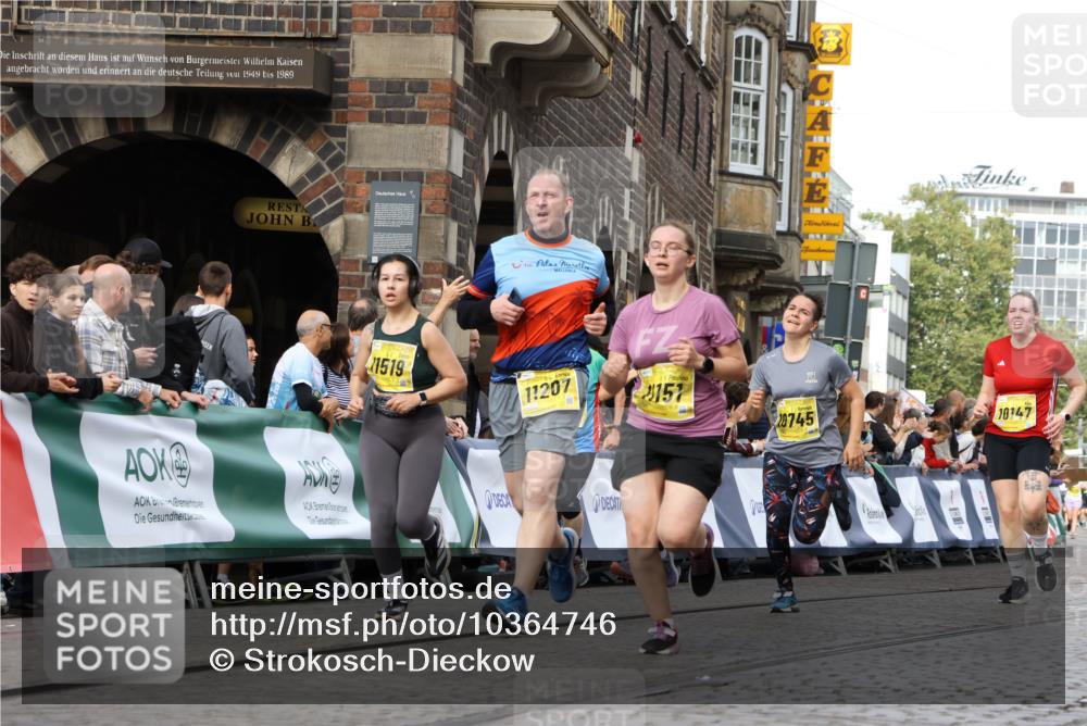 13.09.2026 - 21. swb-Marathon Bremen Strokosch-Dieckow http://msf.ph/oto/10364746 13.09.2026 10:59:39 Ziel 10377, 10492, 10668, 10922, 11086, 11125, 11301, 11302, 11500, 11873, 12118, 12200, 12267, 12295, 12537, 12541, 10236, 10355, 10669, 10691, 10928, 10929, 11054, 11056, 11089, 11194, 11419, 11427, 11501, 11637, 11803, 11904, 12138, 12242, 12243, 12388, 12480 meine-sportfotos.de