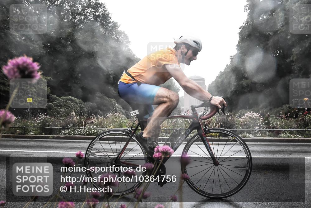 13.09.2026 - Stadtparktriathlon H.Heesch http://msf.ph/oto/10364756 13.09.2026 12:37:39 Radfahren 956, 1203, 1278 meine-sportfotos.de