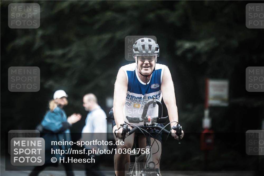 13.09.2026 - Stadtparktriathlon H.Heesch http://msf.ph/oto/10364758 13.09.2026 13:12:55 Radfahren 1225, 1226, 1284, 1297, 1340, 1352 meine-sportfotos.de