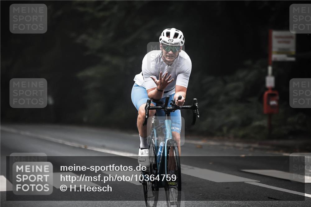 13.09.2026 - Stadtparktriathlon H.Heesch http://msf.ph/oto/10364759 13.09.2026 10:11:17 Radfahren 212 meine-sportfotos.de