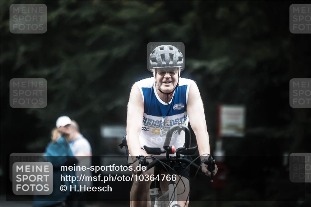 13.09.2026 - Stadtparktriathlon H.Heesch http://msf.ph/oto/10364766 13.09.2026 13:12:55 Radfahren 1225, 1226, 1284, 1297, 1340, 1352 meine-sportfotos.de
