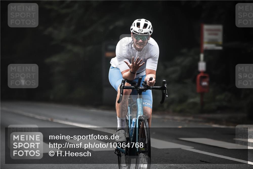 13.09.2026 - Stadtparktriathlon H.Heesch http://msf.ph/oto/10364768 13.09.2026 10:11:17 Radfahren 212 meine-sportfotos.de