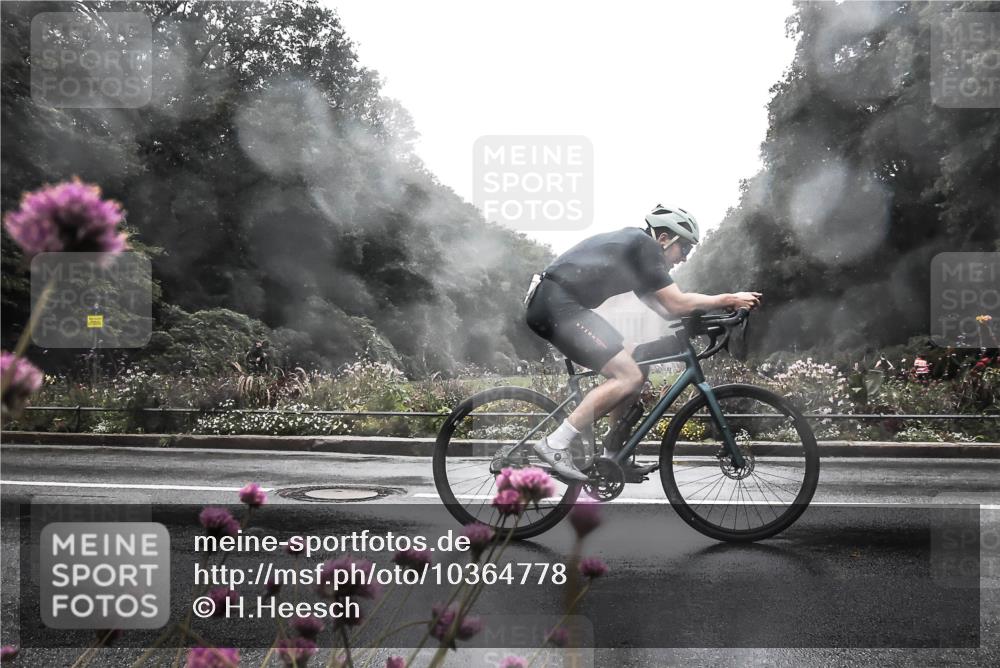 13.09.2026 - Stadtparktriathlon H.Heesch http://msf.ph/oto/10364778 13.09.2026 12:37:45 Radfahren 1149, 1267, 1270, 1298 meine-sportfotos.de