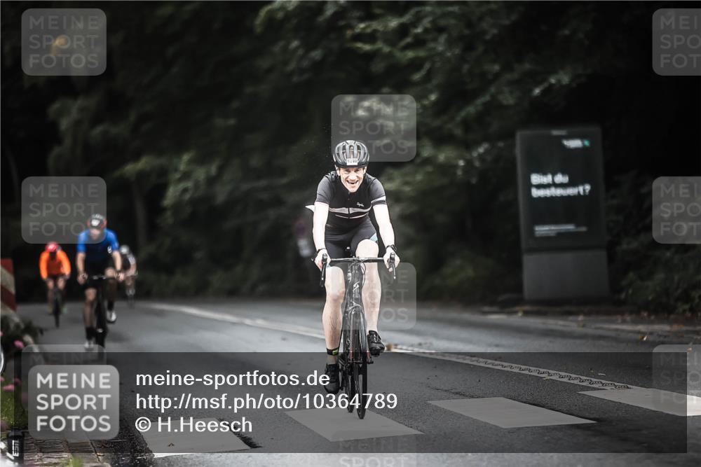 13.09.2026 - Stadtparktriathlon H.Heesch http://msf.ph/oto/10364789 13.09.2026 13:13:00 Radfahren 1226, 1339, 1340 meine-sportfotos.de