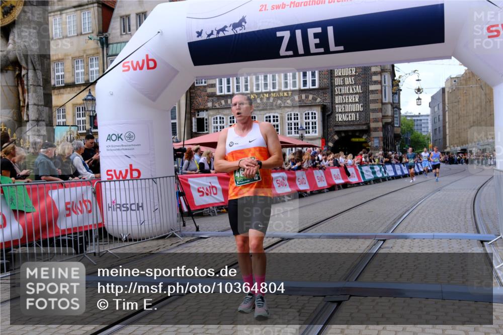 13.09.2026 - 21. swb-Marathon Bremen Tim E. http://msf.ph/oto/10364804 13.09.2026 13:02:11 Ziel 1614, 4696, 4739, 5601, 9233 meine-sportfotos.de