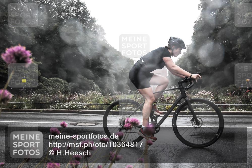13.09.2026 - Stadtparktriathlon H.Heesch http://msf.ph/oto/10364817 13.09.2026 12:37:54 Radfahren 1076, 1101, 1136, 1232, 1255, 1256 meine-sportfotos.de