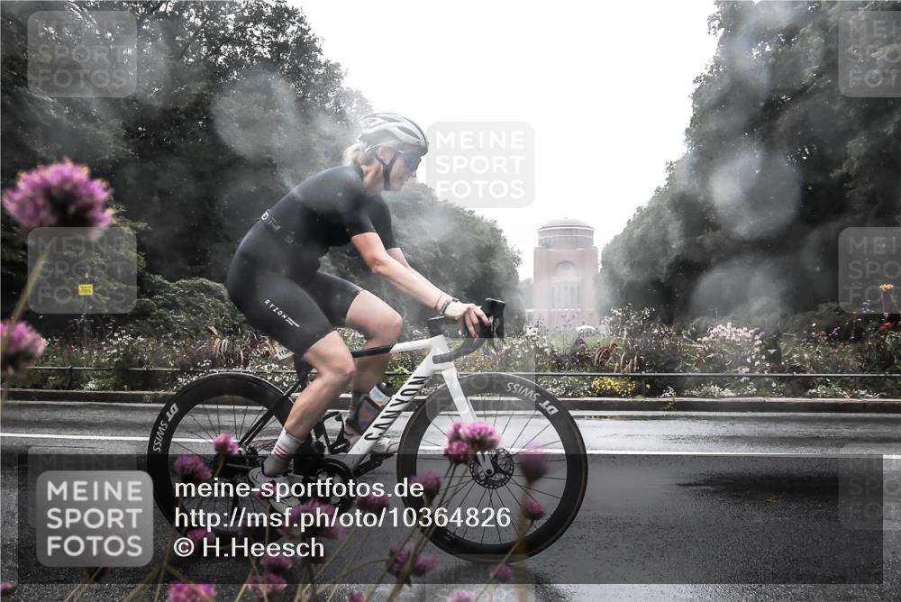 13.09.2026 - Stadtparktriathlon H.Heesch http://msf.ph/oto/10364826 13.09.2026 12:37:54 Radfahren 1076, 1101, 1136, 1232, 1255, 1256 meine-sportfotos.de