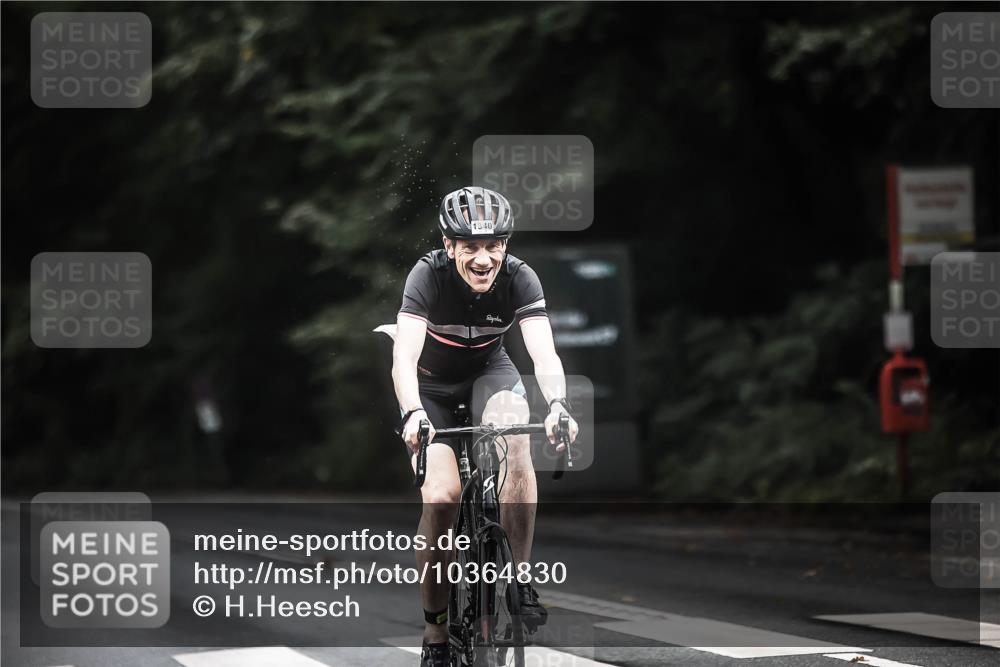13.09.2026 - Stadtparktriathlon H.Heesch http://msf.ph/oto/10364830 13.09.2026 13:13:01 Radfahren 1339, 1340 meine-sportfotos.de