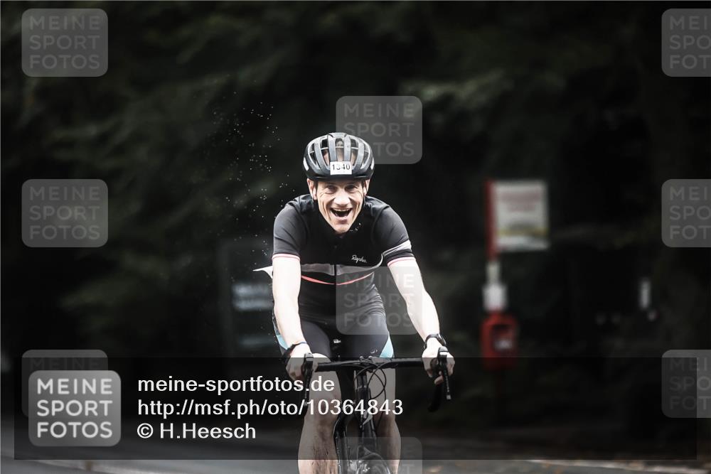 13.09.2026 - Stadtparktriathlon H.Heesch http://msf.ph/oto/10364843 13.09.2026 13:13:02 Radfahren 1316, 1339, 1340 meine-sportfotos.de
