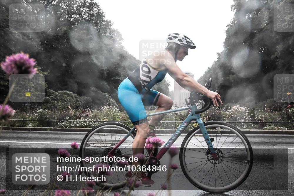 13.09.2026 - Stadtparktriathlon H.Heesch http://msf.ph/oto/10364846 13.09.2026 12:37:55 Radfahren 1076, 1101, 1136, 1232, 1255 meine-sportfotos.de