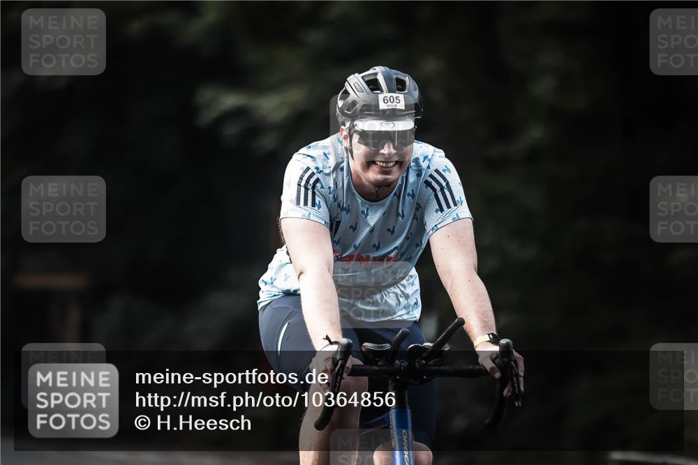 13.09.2026 - Stadtparktriathlon H.Heesch http://msf.ph/oto/10364856 13.09.2026 11:21:44 Radfahren 605, 614, 700 meine-sportfotos.de