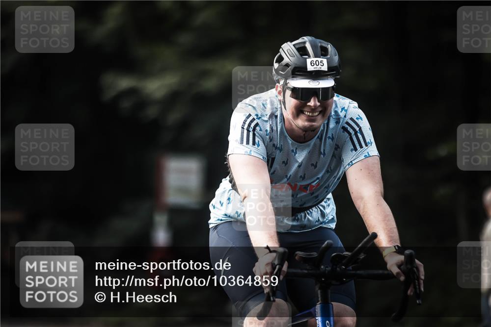 13.09.2026 - Stadtparktriathlon H.Heesch http://msf.ph/oto/10364859 13.09.2026 11:21:44 Radfahren 605, 614, 700 meine-sportfotos.de