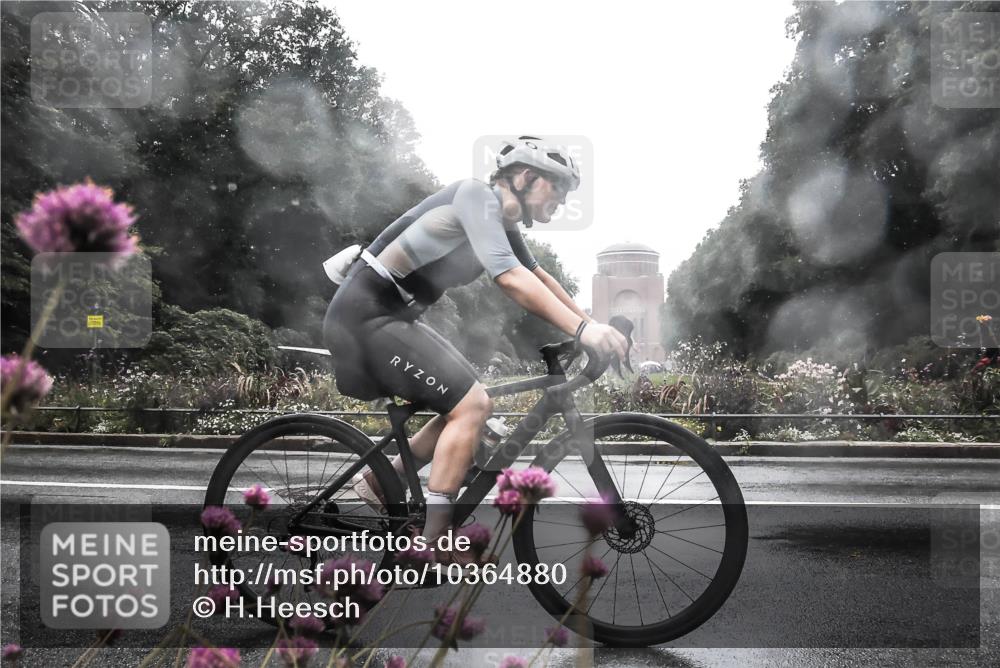 13.09.2026 - Stadtparktriathlon H.Heesch http://msf.ph/oto/10364880 13.09.2026 12:38:07 Radfahren 949, 1072, 1108, 1254 meine-sportfotos.de