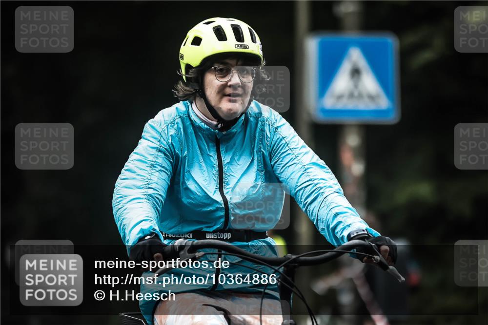 13.09.2026 - Stadtparktriathlon H.Heesch http://msf.ph/oto/10364886 13.09.2026 10:11:25 Radfahren 253, 296, 324, 343 meine-sportfotos.de