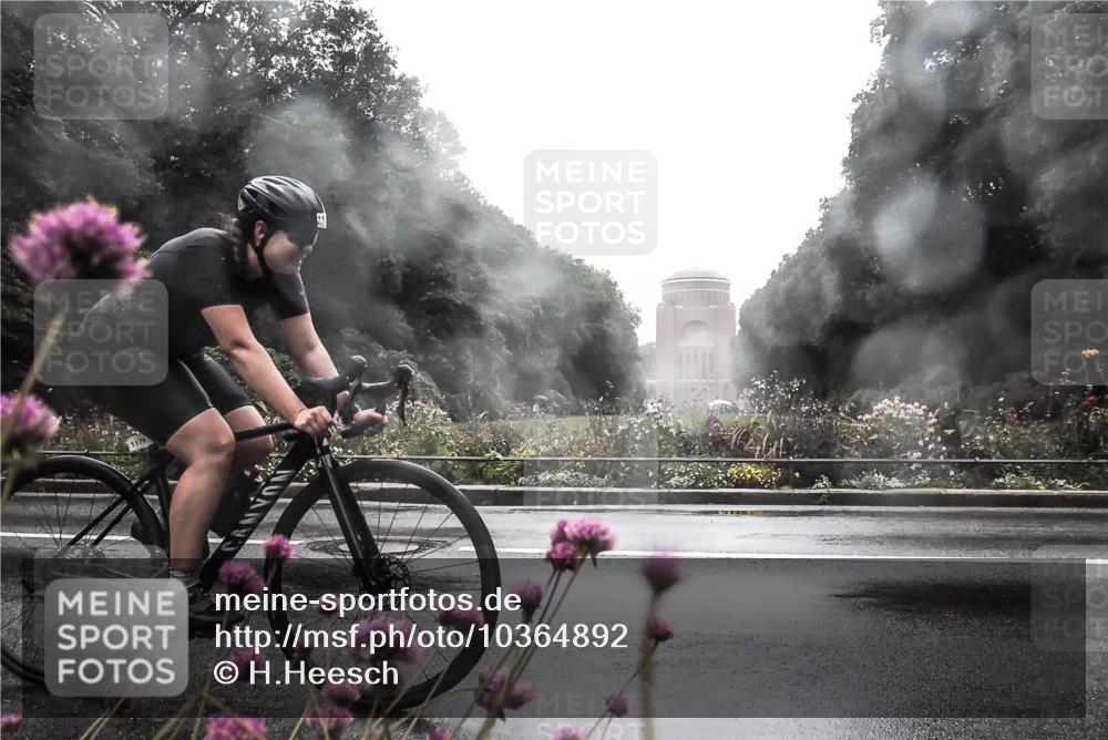 13.09.2026 - Stadtparktriathlon H.Heesch http://msf.ph/oto/10364892 13.09.2026 12:38:12 Radfahren 1123, 1179 meine-sportfotos.de